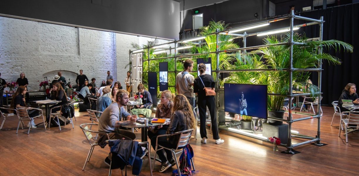 Futures 002 Unseen Amsterdam 2