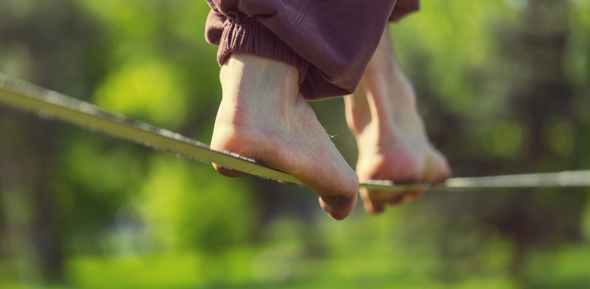 Generic tightrope 1200x600